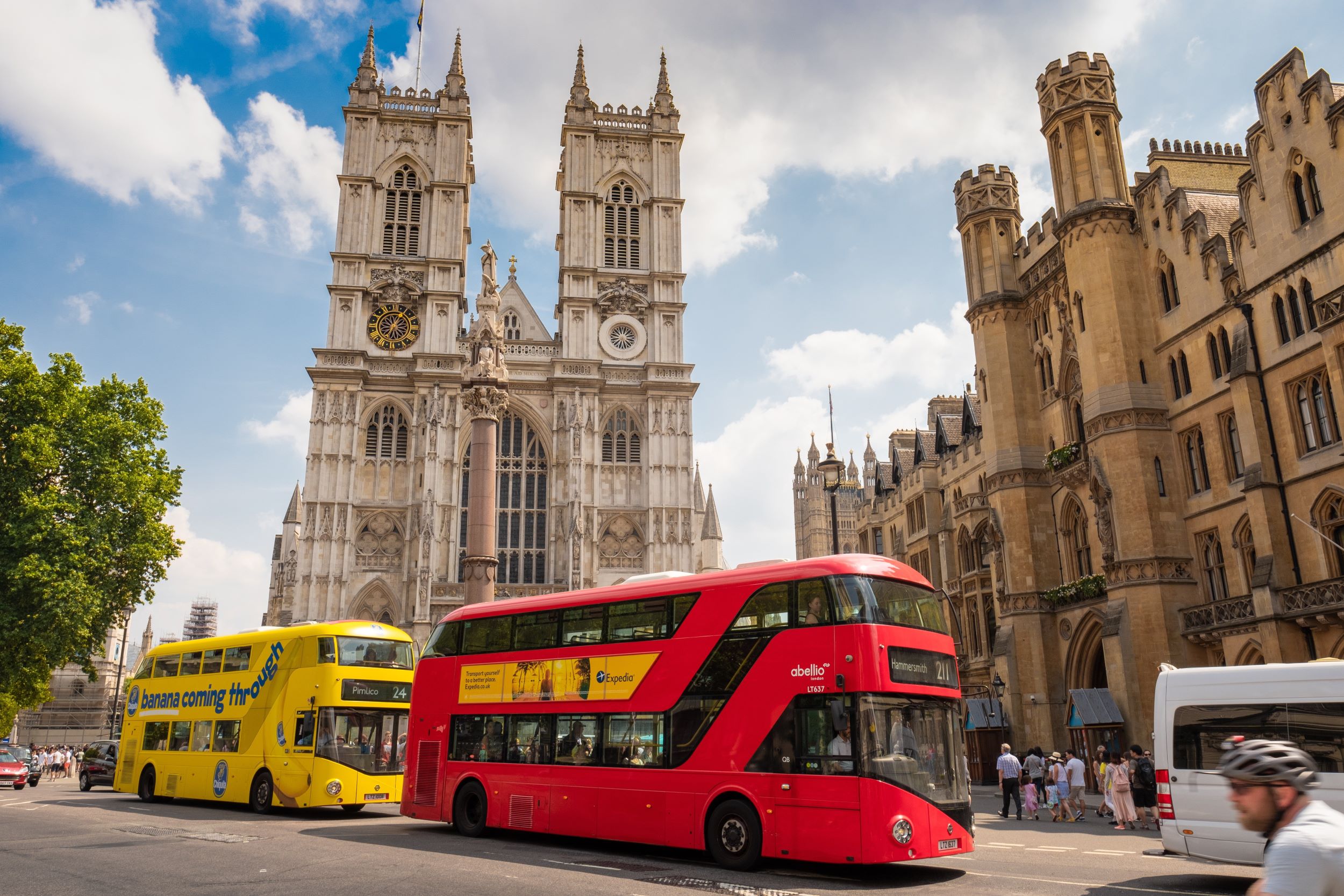 How do I get around in the UK Transportation in the UK