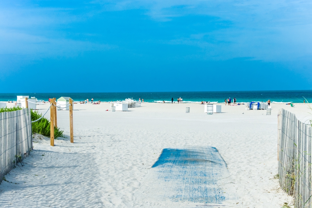 Explore Gulf Shores Vacation Rentals - Beachfront Bliss. Updated Prices for Orange Beach and Gulf Shores