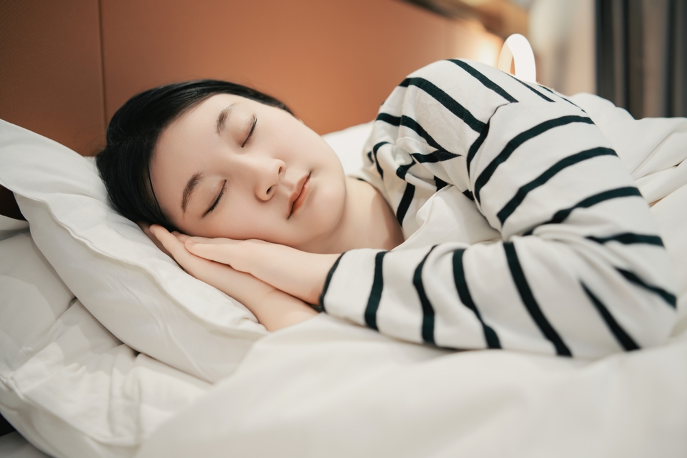 Serene Sleep in a Cozy Bedroom Environment