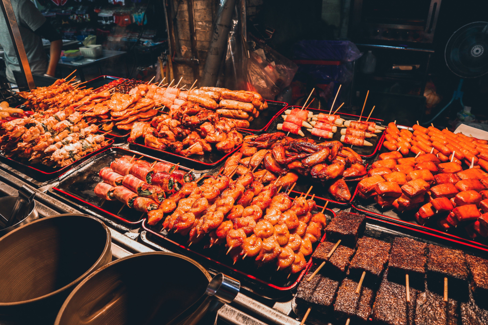 taipei taiwan shilin night market street food meat on skewers