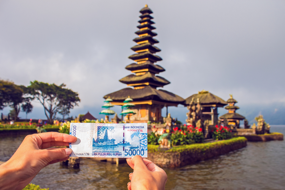 Indonesian fifty thousands rupiah showing Pura Ulun Danu Beratan Temple on a lake Beratan.